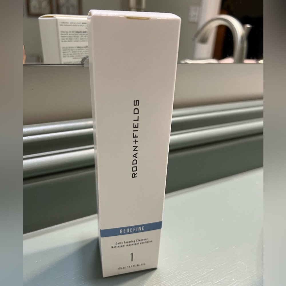 Rodan + Fields Redefine Daily Foaming Cleanser